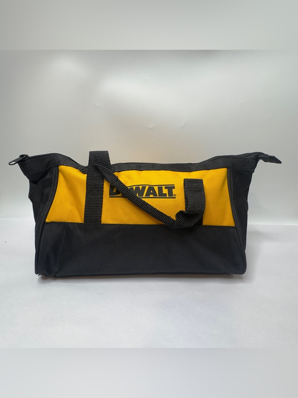 Dewalt Geuine OEM  11x9x6 Nylon Tool Bag (N294699) - Picture 3 of 11